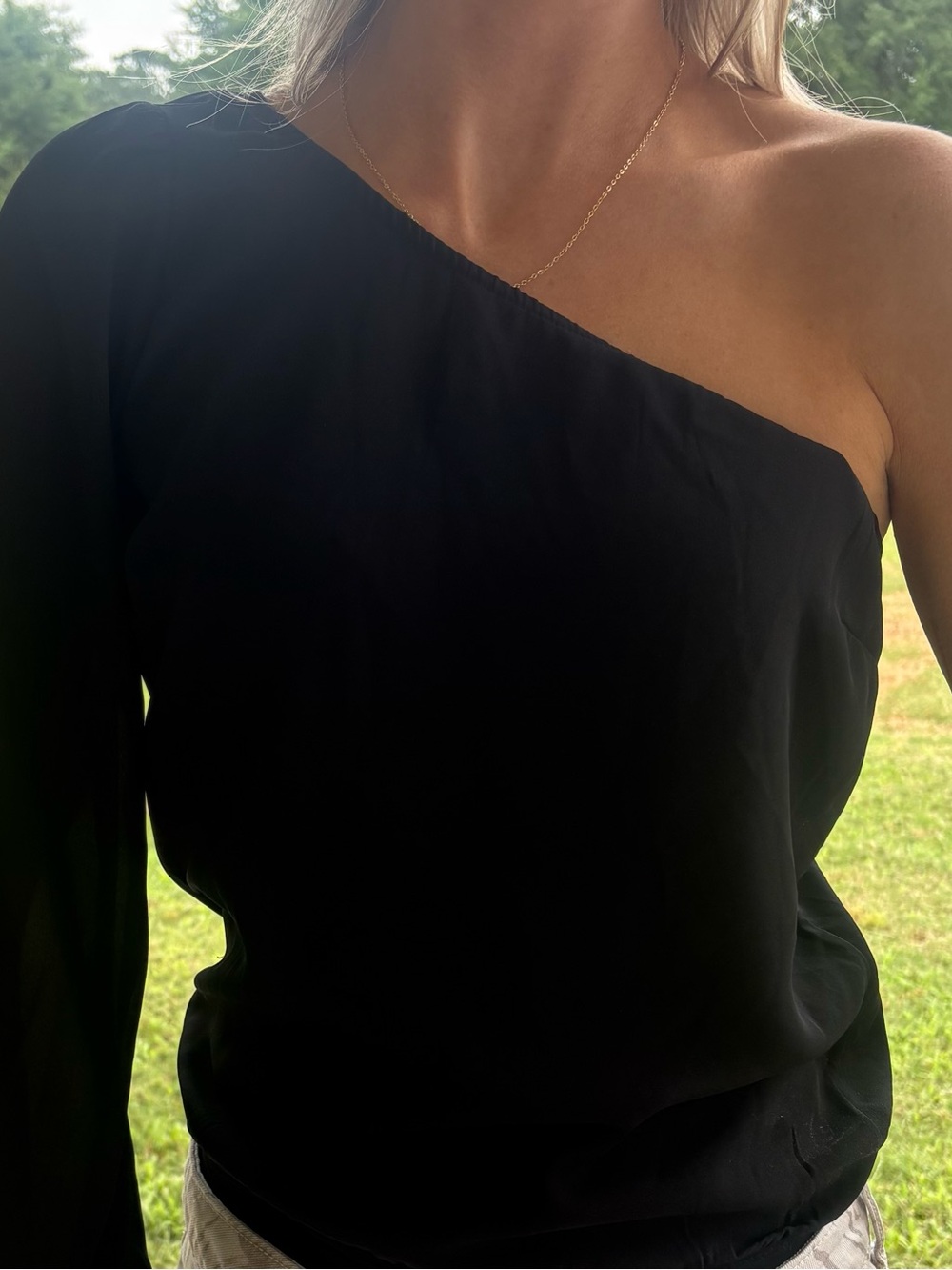 Abercrombie & Fitch Black One-Shoulder Long Sleeve Bodysuit
